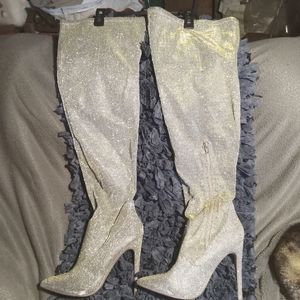 thigh high ensley stelltoes silver and gold sequence never worn size 9 1/2